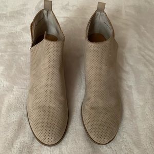 Dolce Vita Tan Booties